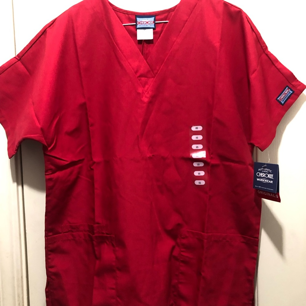 CHEROKEE SCRUB TOP BRAND NEW SZ XS